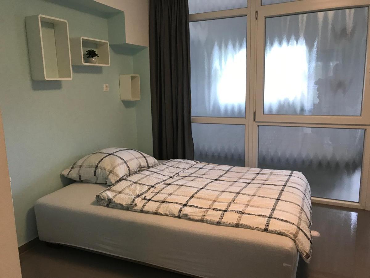 Tisza Gyöngye Apartmanház Appartamento Szeged Esterno foto